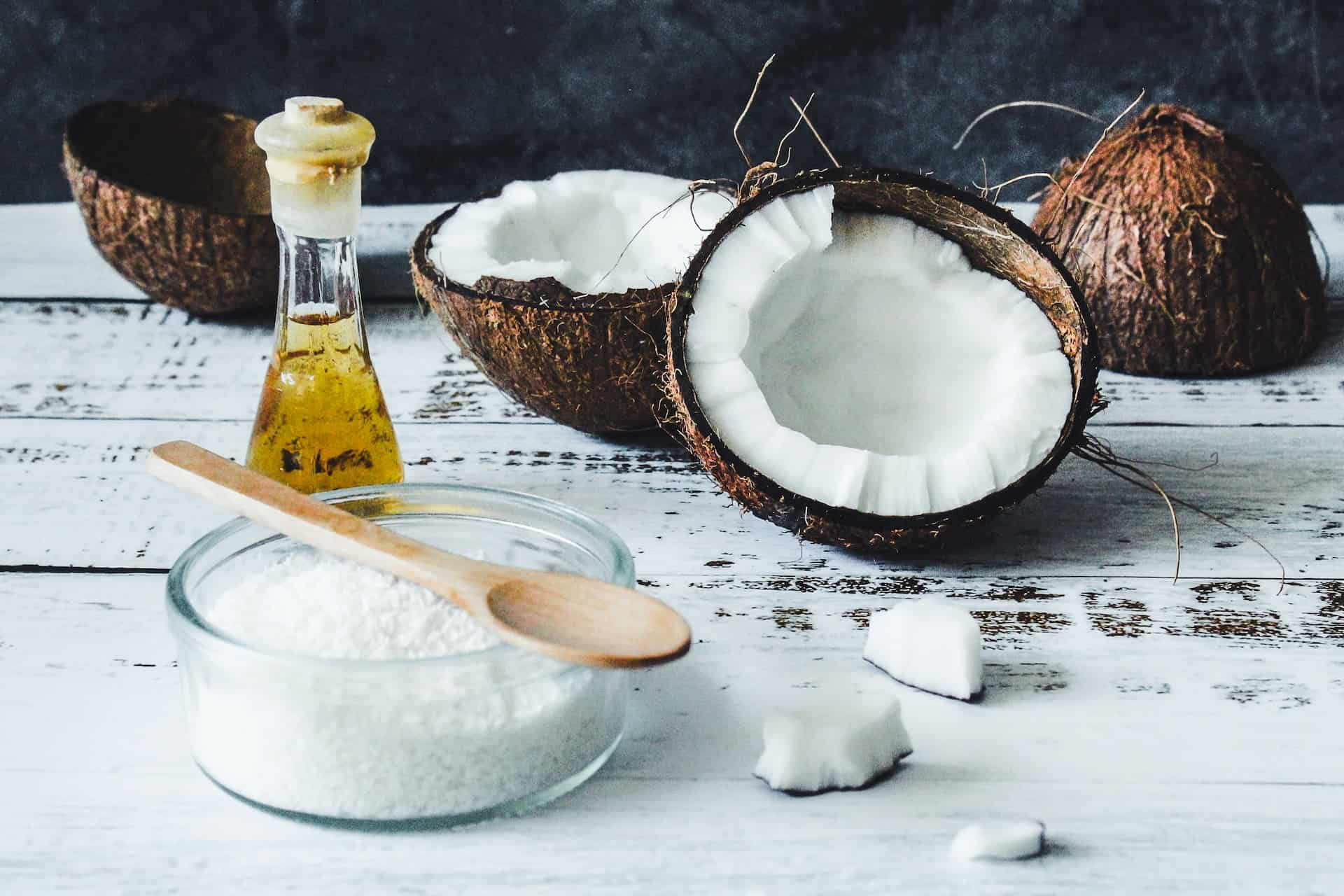 The Benefits of Coconut Oil for Skin - Puristry
